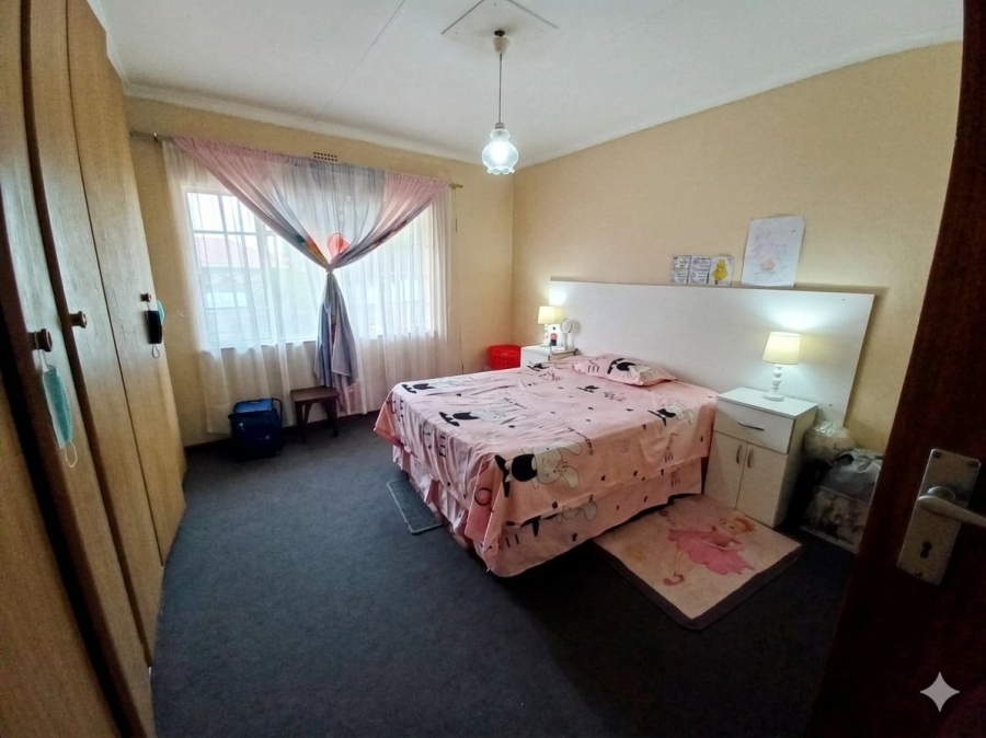 3 Bedroom Property for Sale in Vaalpark Free State